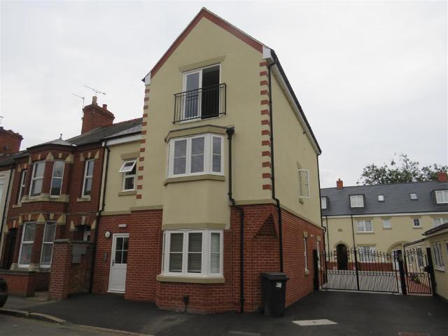 2 bedroom flat to rent