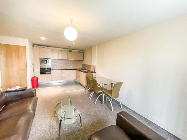 2 bedroom flat to rent