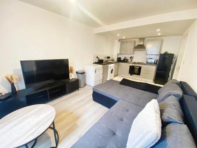 2 bedroom flat to rent