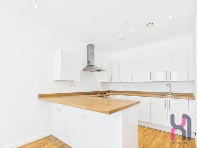 2 bedroom flat to rent