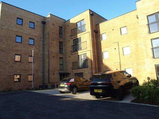 2 bedroom flat to rent