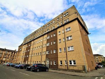 Flat to rent in Glasgow - Lift