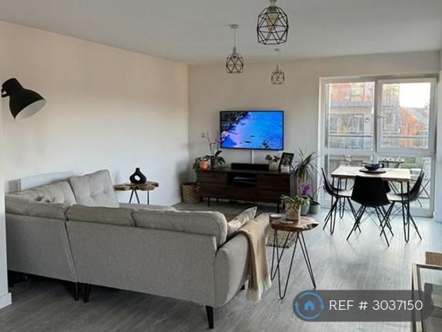 2 bedroom flat to rent