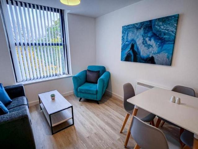 2 bedroom flat to rent