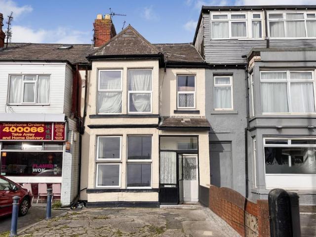 2 bedroom flat to rent