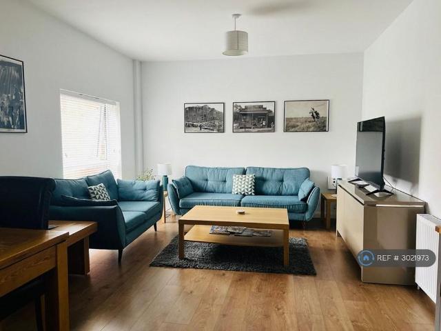 2 bedroom flat to rent