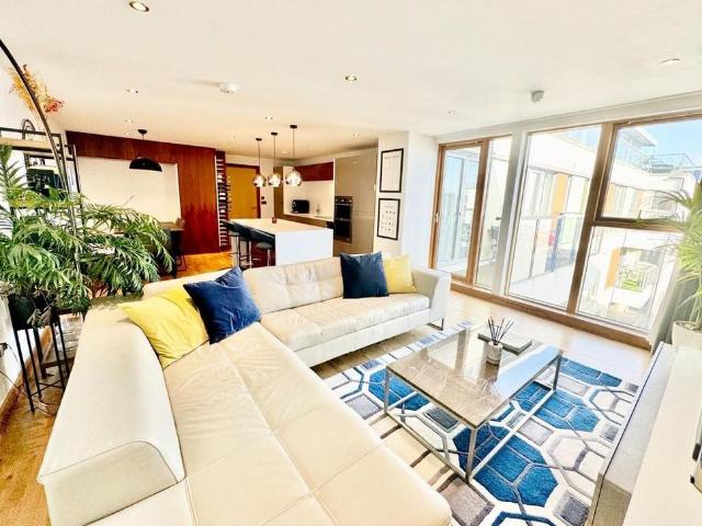 2 bedroom flat to rent