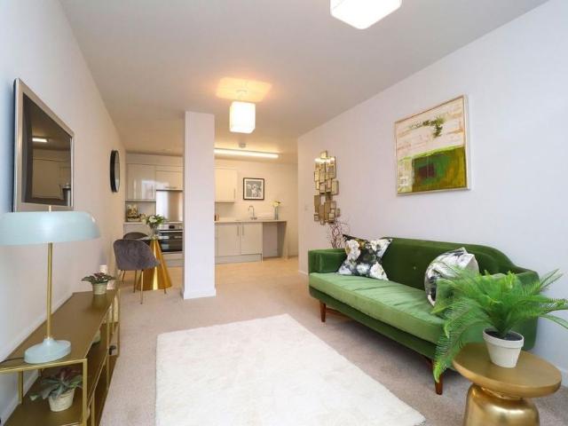 2 bedroom flat to rent