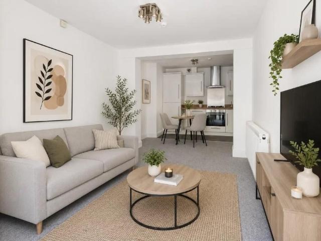 2 bedroom flat to rent
