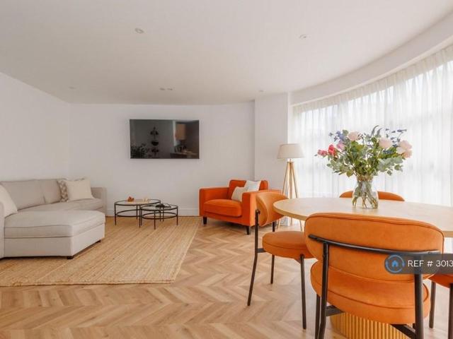 2 bedroom flat to rent