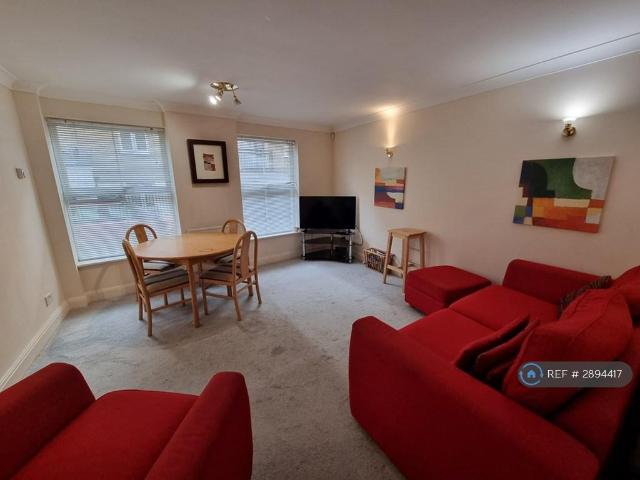 2 bedroom flat to rent