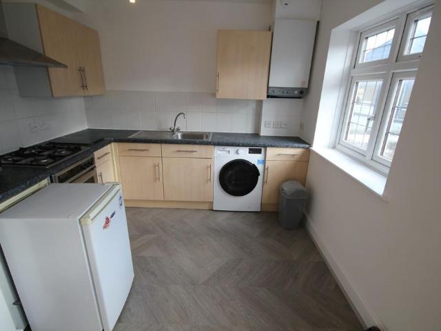 2 bedroom flat to rent