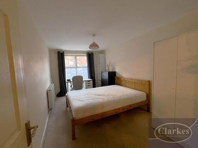 2 bedroom flat to rent