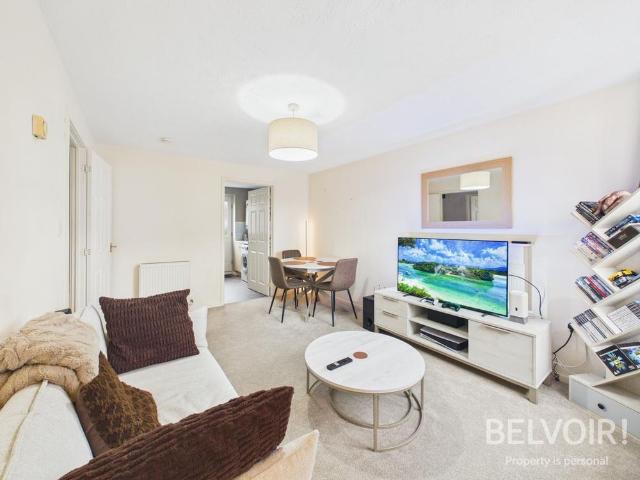 2 bedroom flat to rent