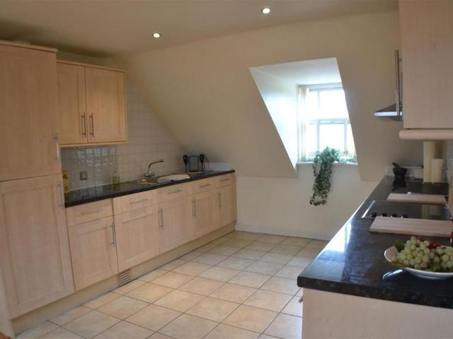 2 bedroom flat to rent
