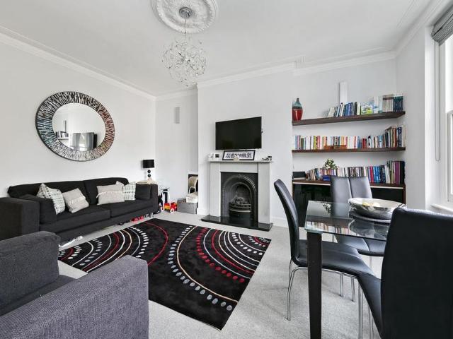 2 bedroom flat to rent