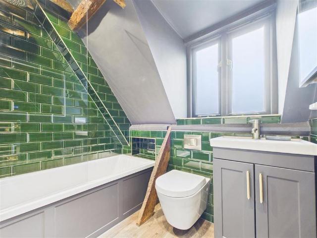 2 bedroom flat to rent