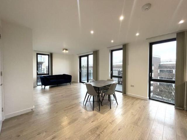 2 bedroom flat to rent