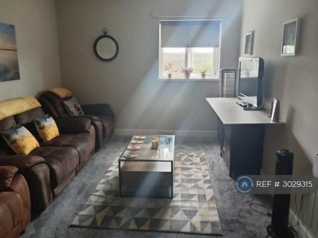 2 bedroom flat to rent
