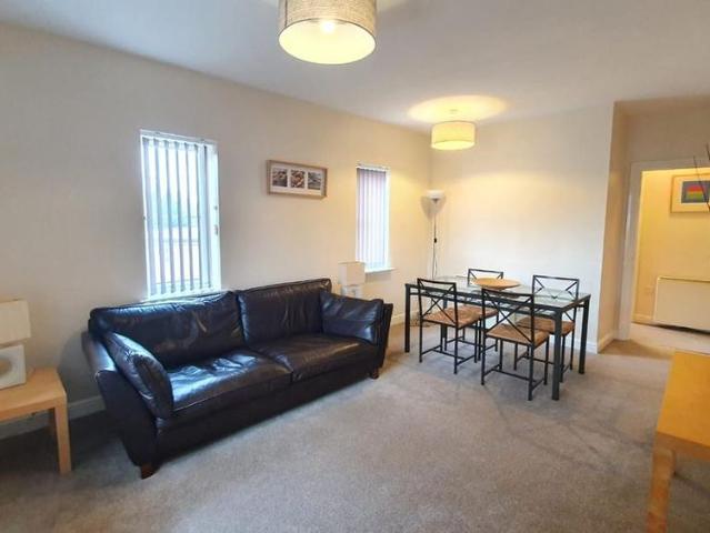 2 bedroom flat to rent