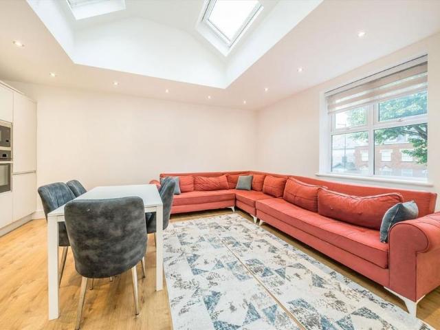 2 bedroom flat to rent