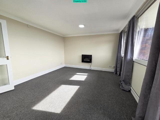2 bedroom flat to rent