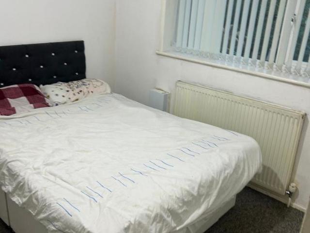 2 bedroom flat to rent
