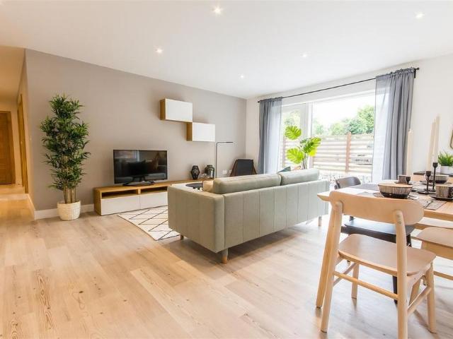 2 bedroom flat to rent