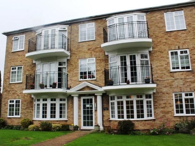 2 bedroom flat to rent