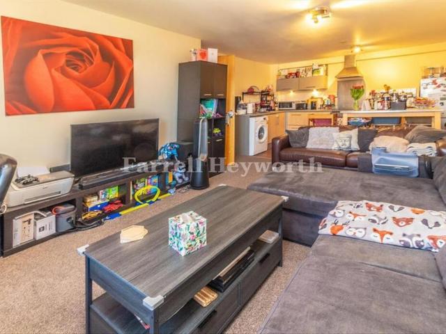 2 bedroom flat to rent