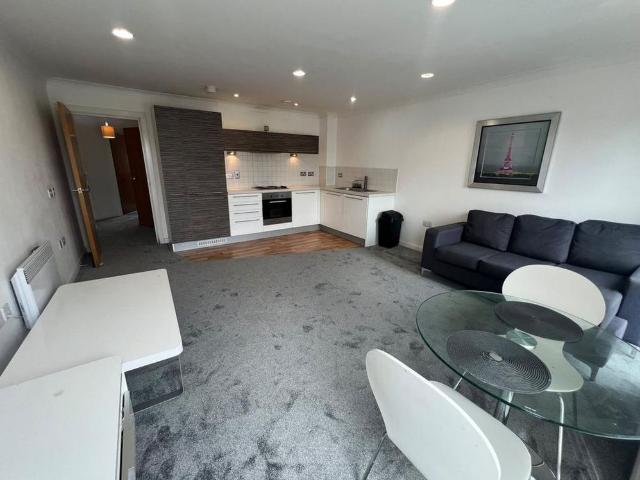 2 bedroom flat to rent