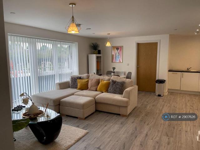2 bedroom flat to rent