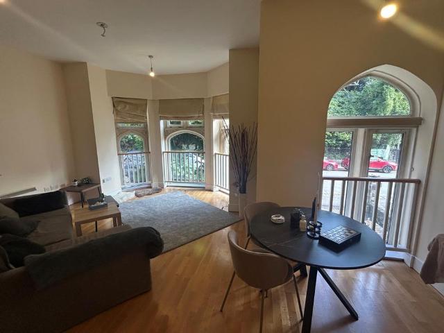 2 bedroom flat to rent