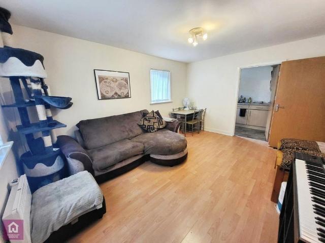 2 bedroom flat to rent