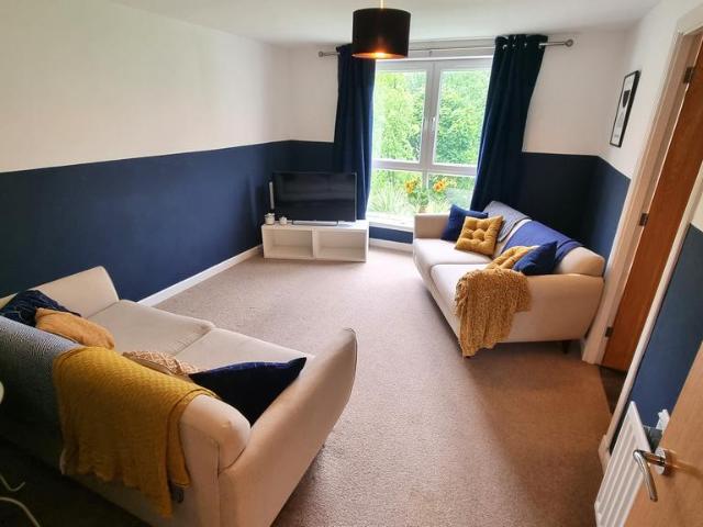 2 bedroom flat to rent