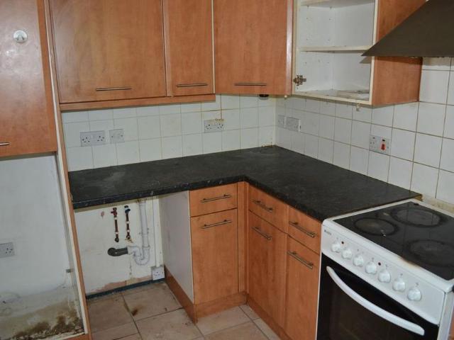 2 bedroom flat to rent