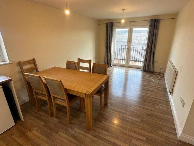 2 bedroom flat to rent