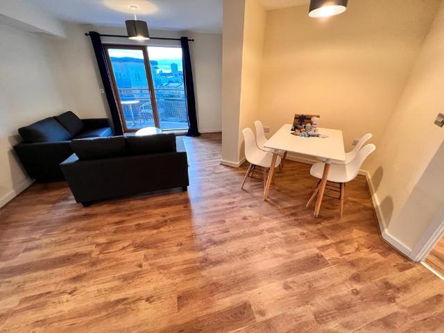 2 bedroom flat to rent