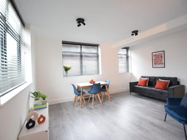 2 bedroom flat to rent