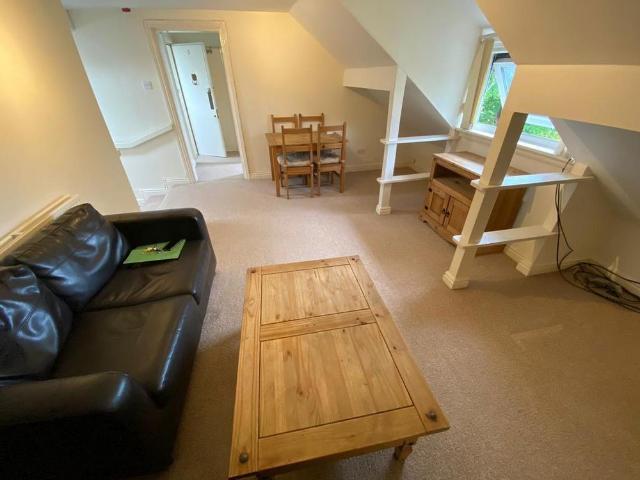 2 bedroom flat to rent