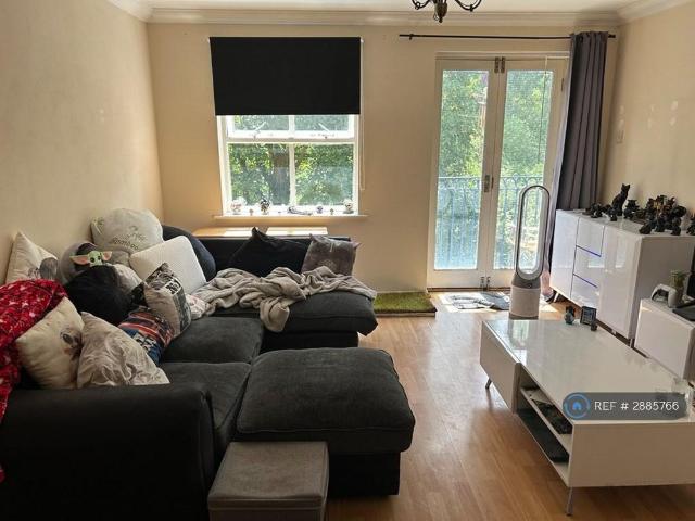 2 bedroom flat to rent