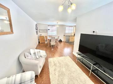2 bedroom flat to rent