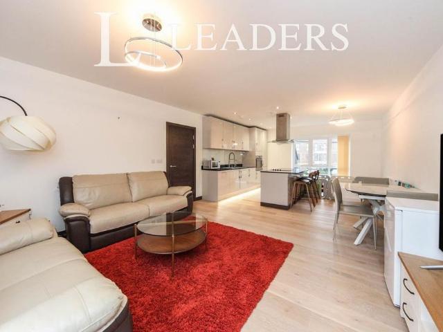 2 bedroom flat to rent