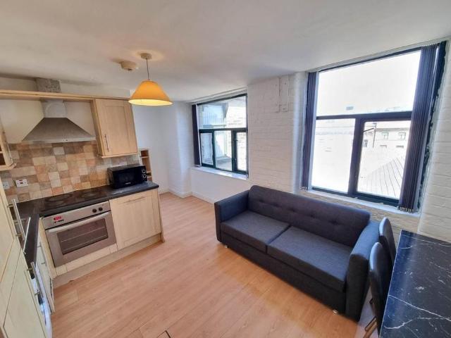 2 bedroom flat to rent