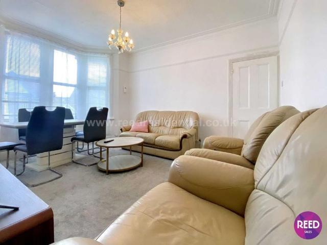 2 bedroom flat to rent