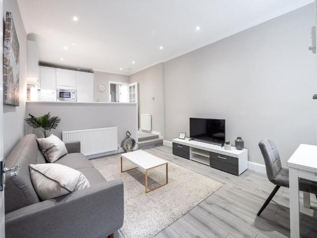 2 bedroom flat to rent