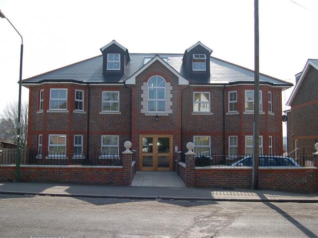 2 bedroom Flat To Rent