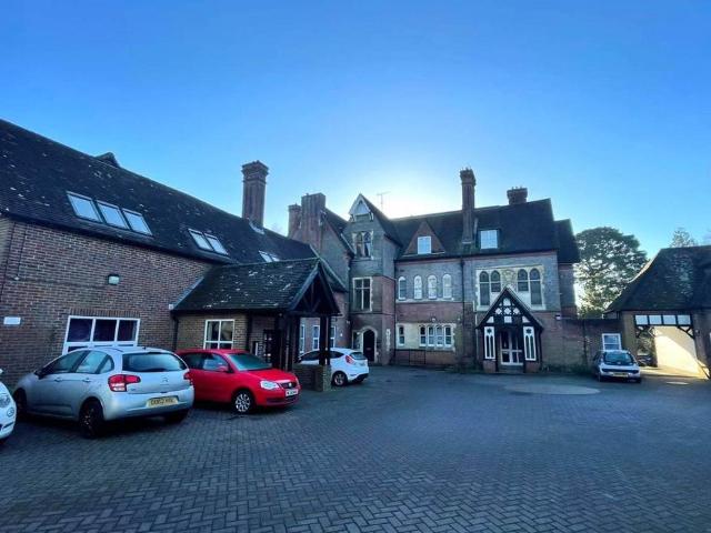 2 bedroom flat to rent