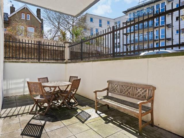 2 bedroom flat to rent