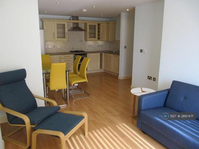 2 bedroom flat to rent